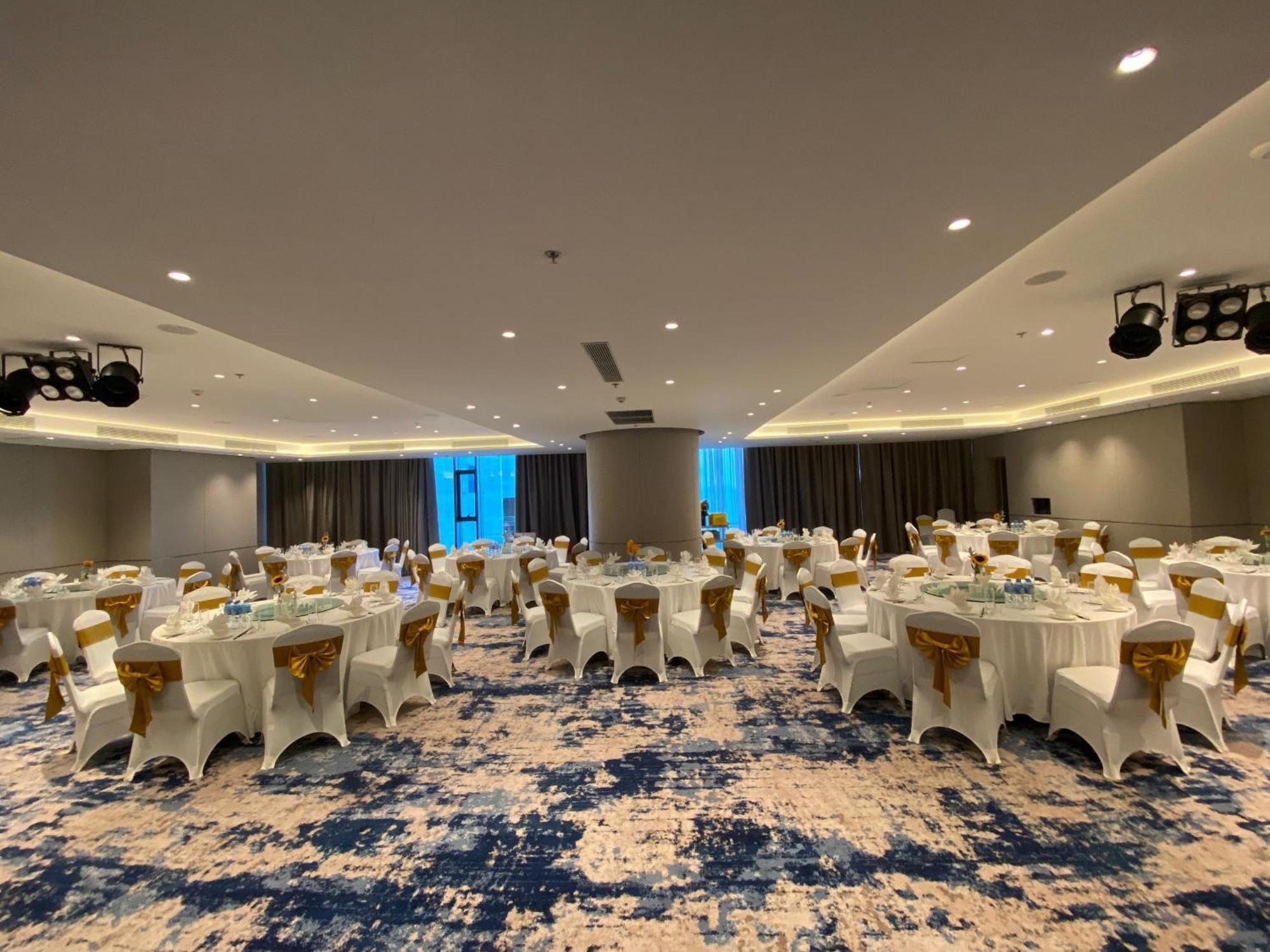 A La Carte Ha Long Bay Managed By Anstay Esterno foto